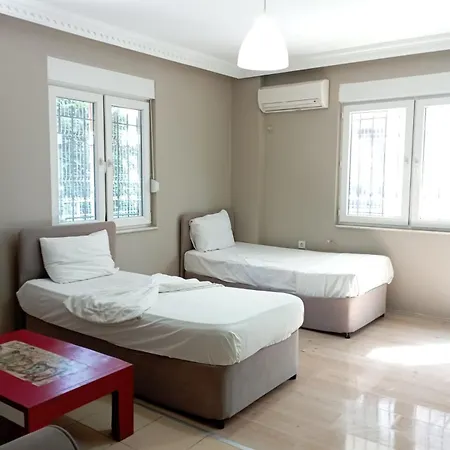 Apart Otel Khan's 3*