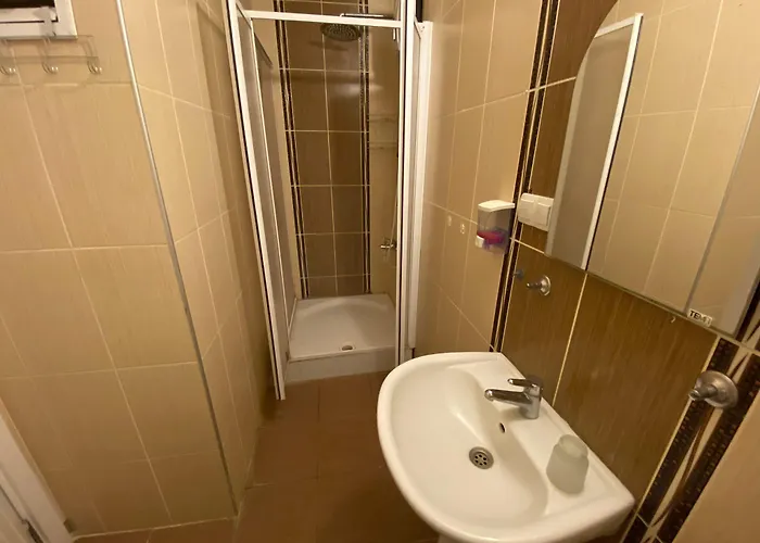 Khan's Hotel apartamentowy 3*